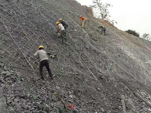 為什么要設(shè)置邊坡防護網(wǎng)？