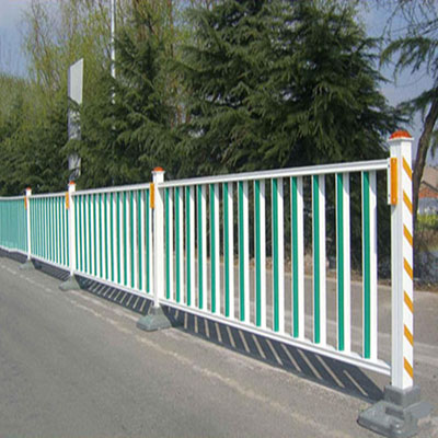 道路隔離柵
