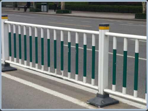 道路隔離柵